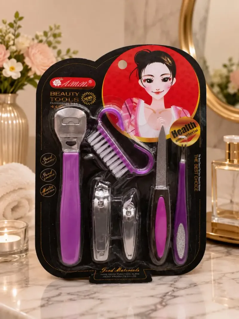 Non-Irritating Ingredients Mani Pedi Kit - Image 3