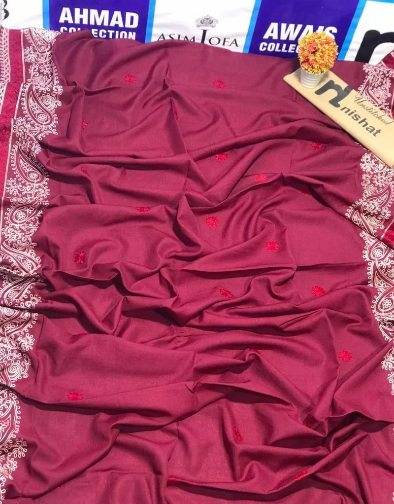 Maroon Swiss Lawn Shawl with White Paisley Border - Image 2
