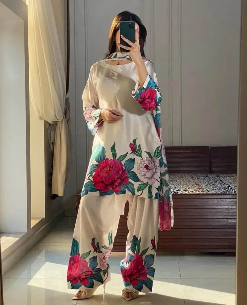3 Pcs Women's Unstitched Digital Print Suit