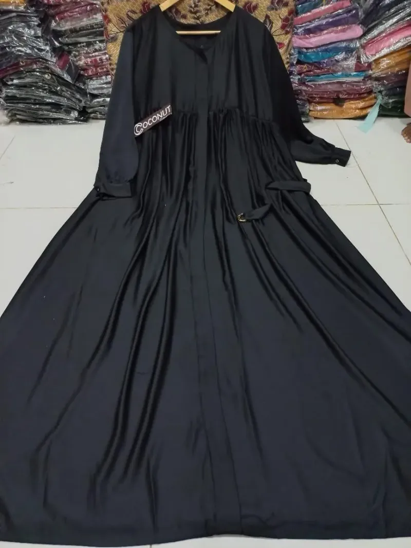 Black Georgette Full Abaya with Front Zip & Side Pockets - Image 4