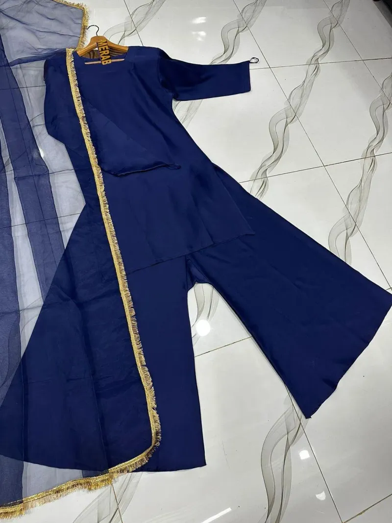 Long Flare Sharara With Lace Dupatta 3Pcs - Image 3