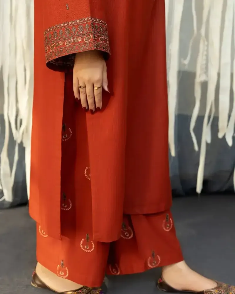 3 Pcs Women's Stitched Cotton Lawn Embroidered Suit - Image 3