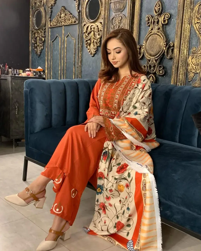 3 Pcs Women's Stitched Cotton Lawn Embroidered Suit - Image 7