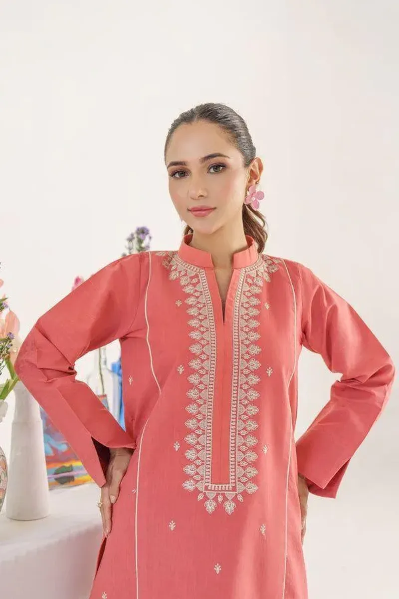 Stylish 3-Piece Pink Dhanak Suit with Wool Dupatta - Image 3