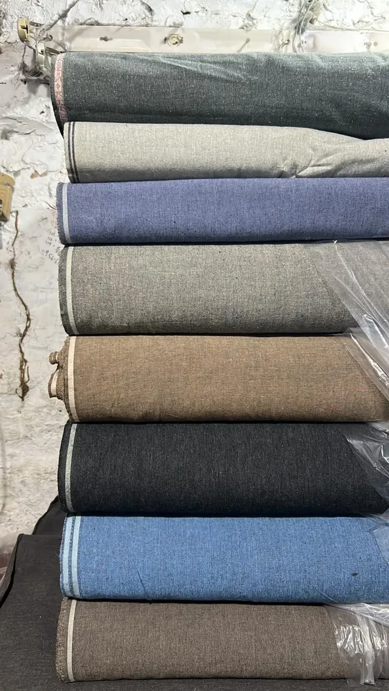 Men’s Unstitched Khaddar Plain Suit - Image 3