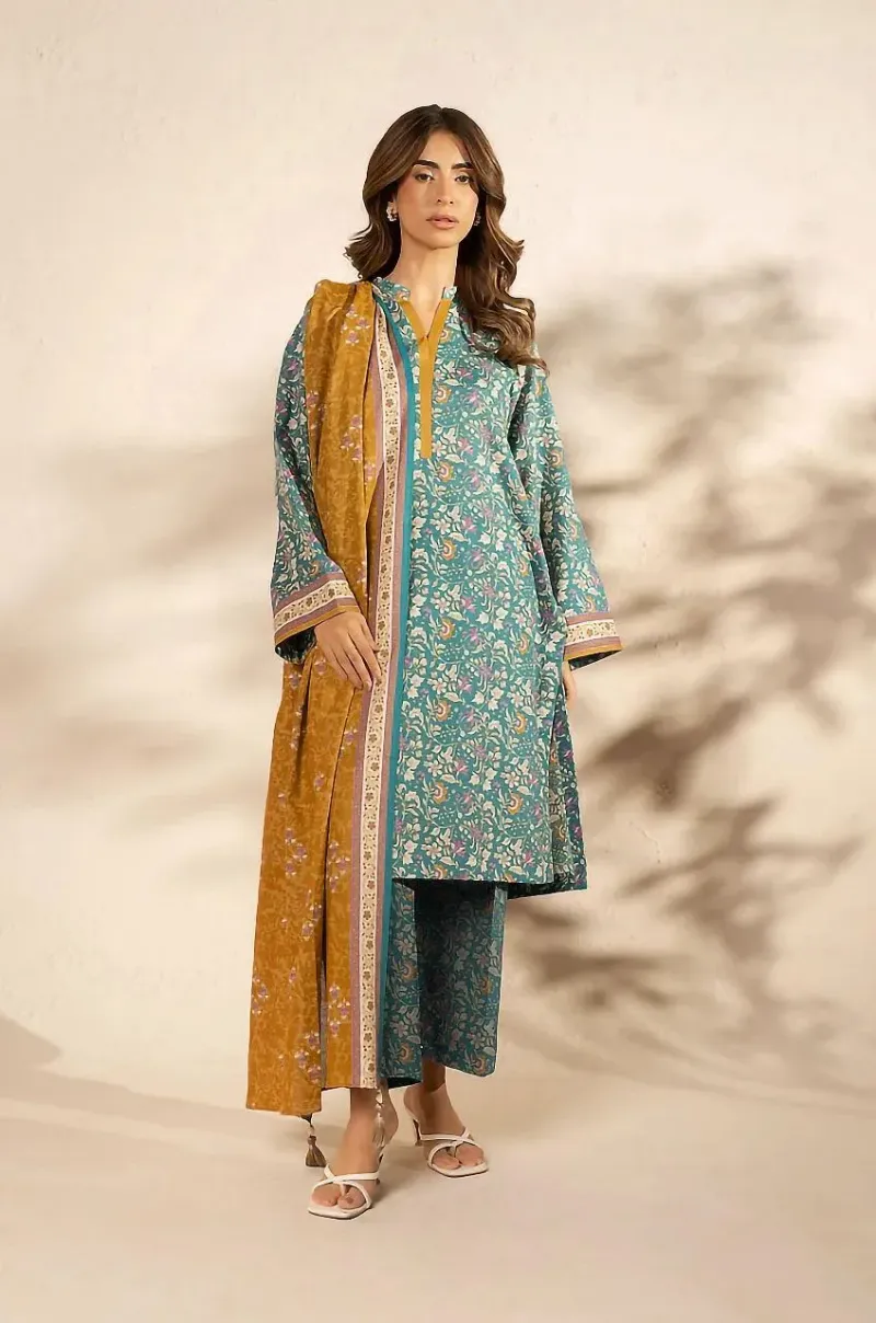 Stunning Printed Khaddar 3-Piece Suit Green