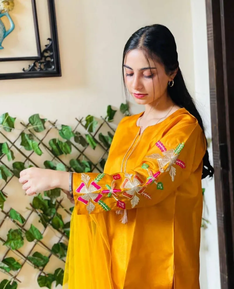 Women Katan Silk 3 Pcs Suit Set White Medium Large - Image 4