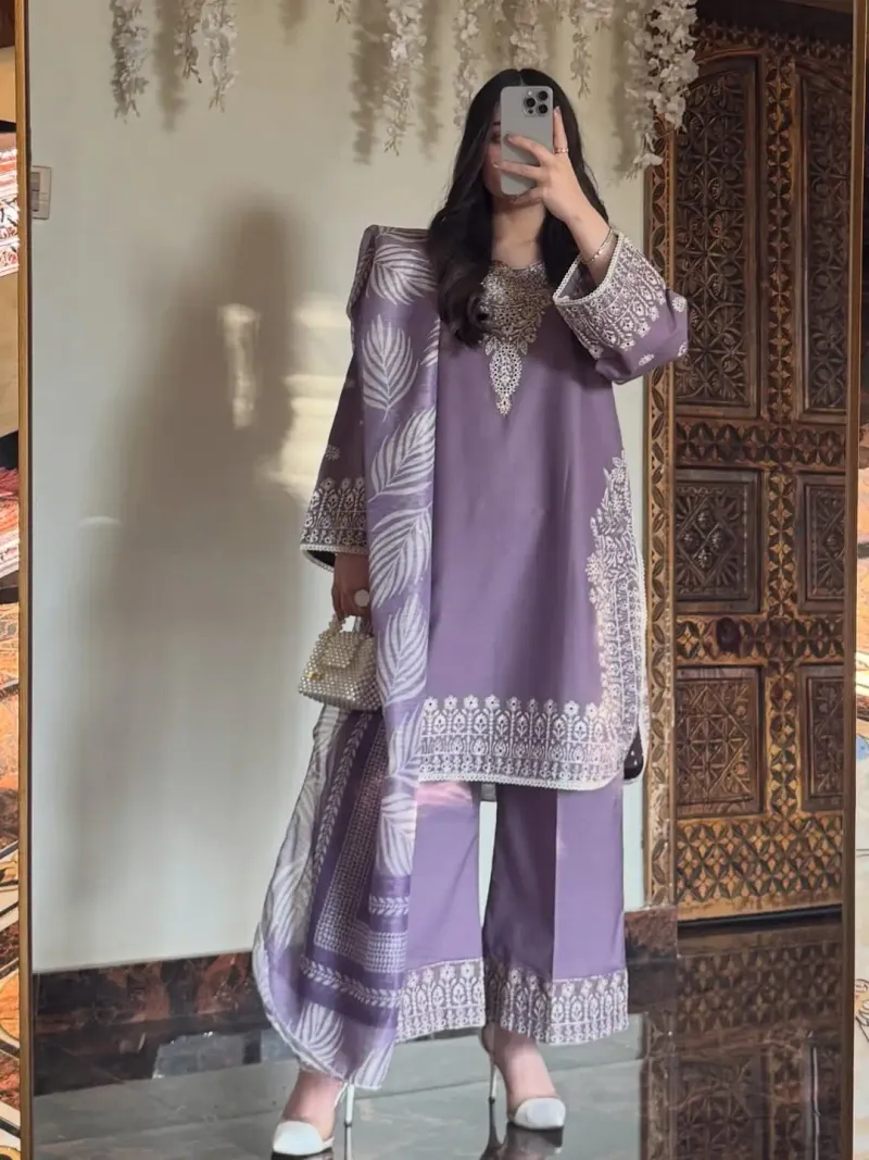 3 Pcs Women's Stitched Cotton Lawn Embroidered Suit - Image 2