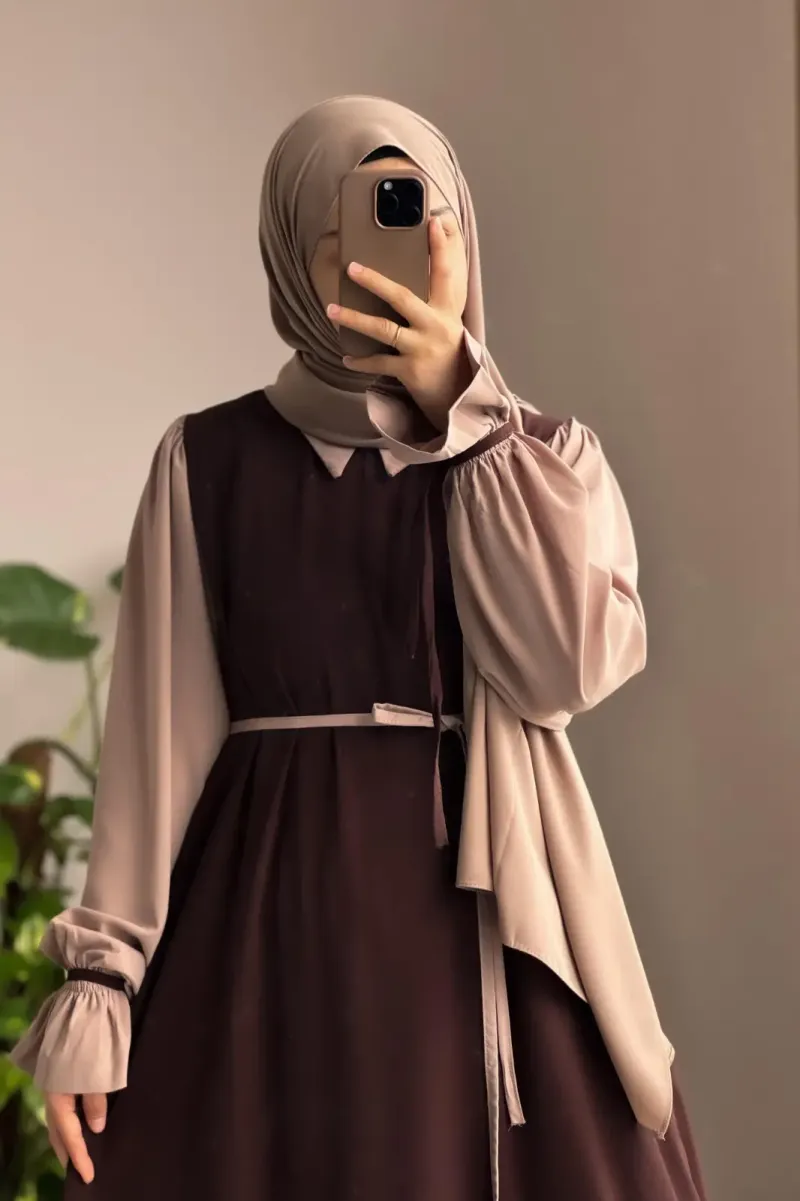 Abaya for Women with Belt & Stroller | Collar Abaya in Soft Wool Peach Fabric | Ready to Wear Abaya - Image 5