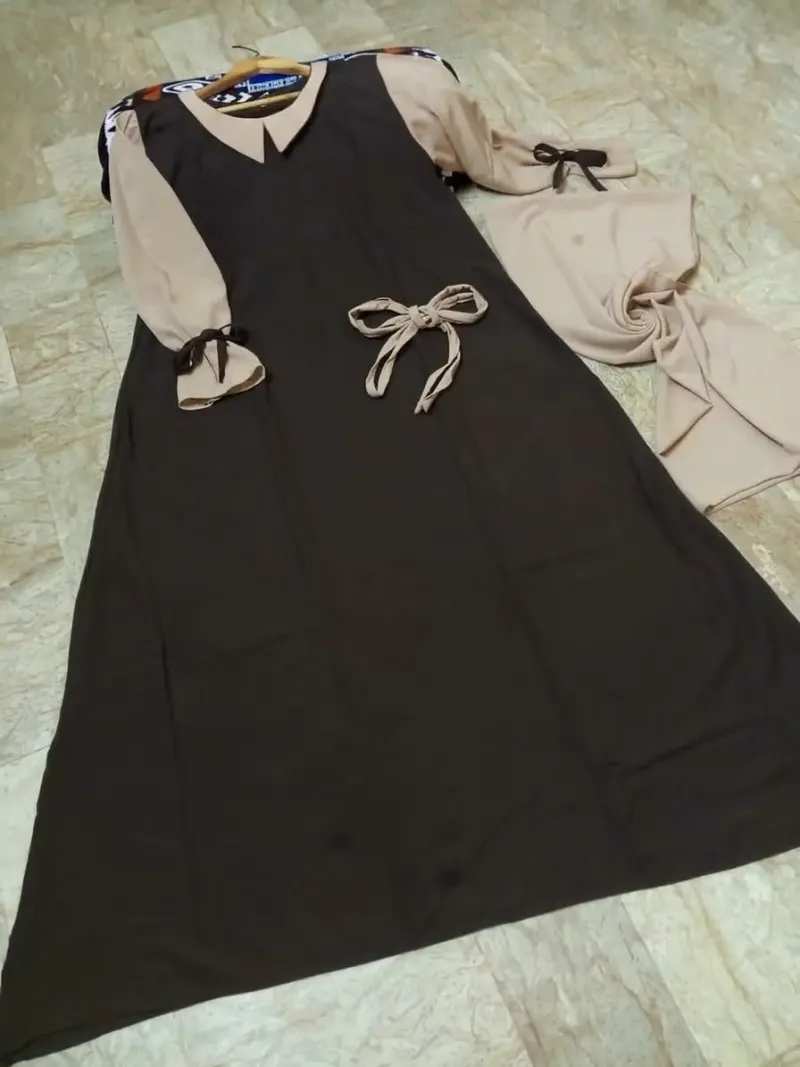 Abaya for Women with Belt & Stroller | Collar Abaya in Soft Wool Peach Fabric | Ready to Wear Abaya - Image 8